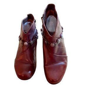 Earth Sprit Brown Leather Women’s Size 10 Western Side Zip Cowboy Boots (B)